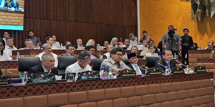 Maruarar Sirait ketika rapat perdana dengan Komisi V. instagram (@maruararsirait)