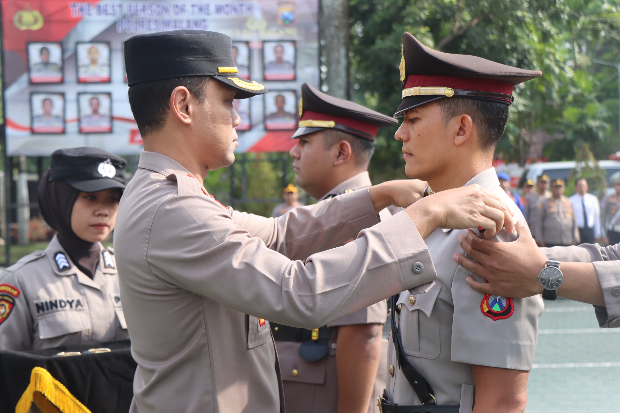 Kapolres Malang AKBP Putu Kholis Aryana melantik AKP Yussi Purwanto sebagai Kasatresnarkoba