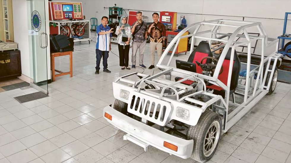 INOVASI: Contoh simulator kendaraan listrik yang tengah dikerjakan Direktorat Inovasi UM.