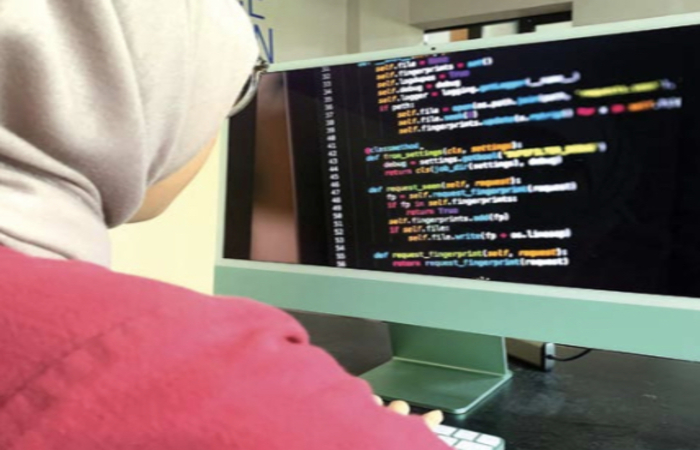 JADI BEKAL MASA DEPAN: Program coding jadi cara UMM songsong Indonesia Emas 2045.