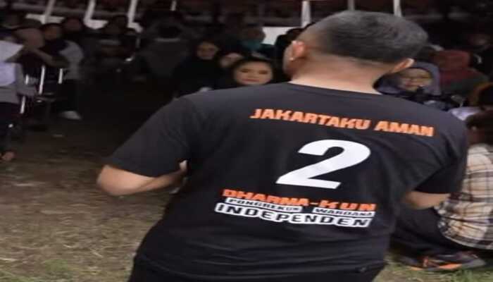 OPTIMISME: Dharma Pongrekun menggelar kampanya pada Selasa (12/11) di Pondok Labu, Jakarta Selatan. Dharma meyakinkan masyarakat dengan menyampaikan visi dan misi, sekaligus program-programnya.