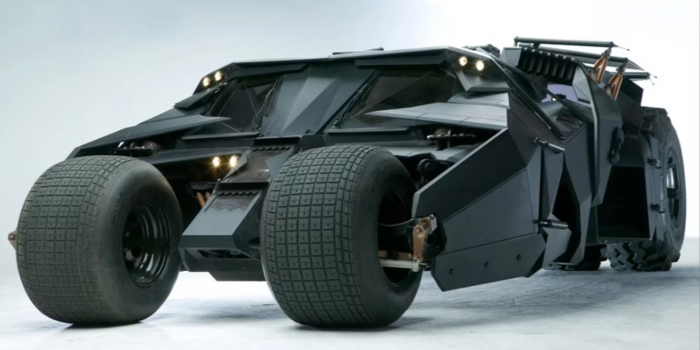 Warner Bros akan produksi 10 unit Batmobile Tumbler. (DRIVE)