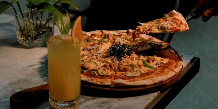 Piza makanan khas Italia (dalam instagram La Regina Ristorante Italiano)