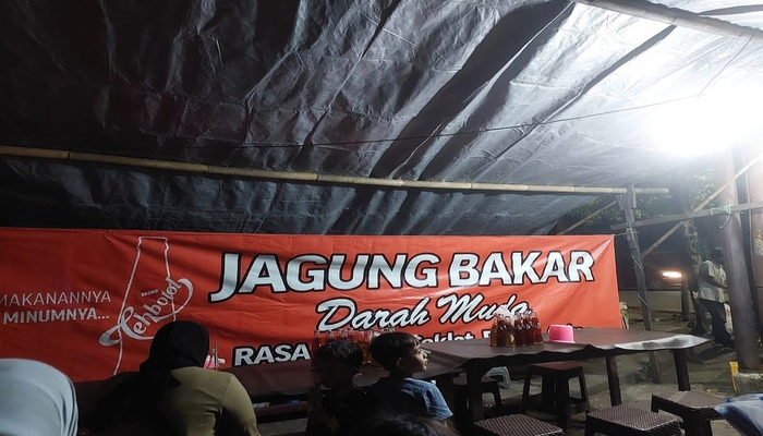 POTRET: Kedai Jagung Bakar