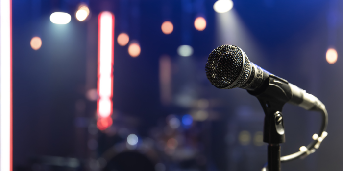 Ilustrasi karaoke. (freepik)