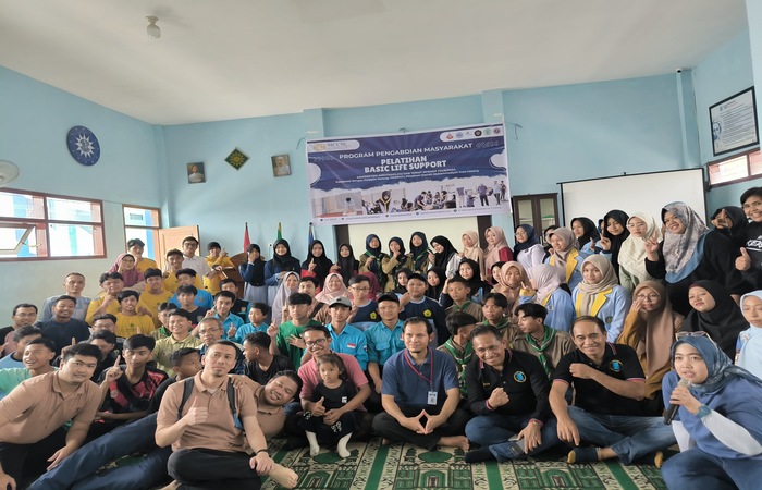 SINERGI : Pelatihan Basic Life Support (BLS) dan Kebencanaan, kerjasama Program Studi Anestesiologi dan Terapi Intensif FKUB-RSSA dengan Pimpinan Daerah Muhammadiyah Kota Malang, Minggu (24/11).