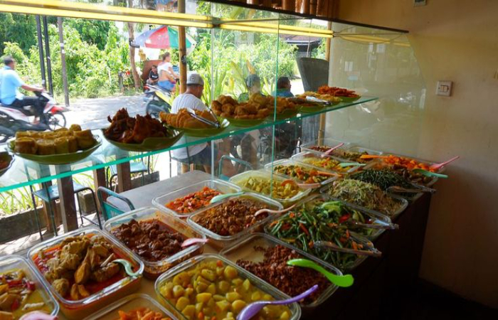 Foto Tempat Makan (sumber: pinterest)