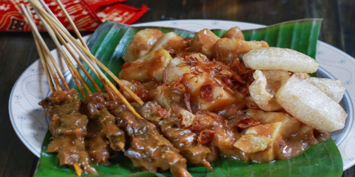 Nasi padang (Foto: Kania.wp, pinterest).
