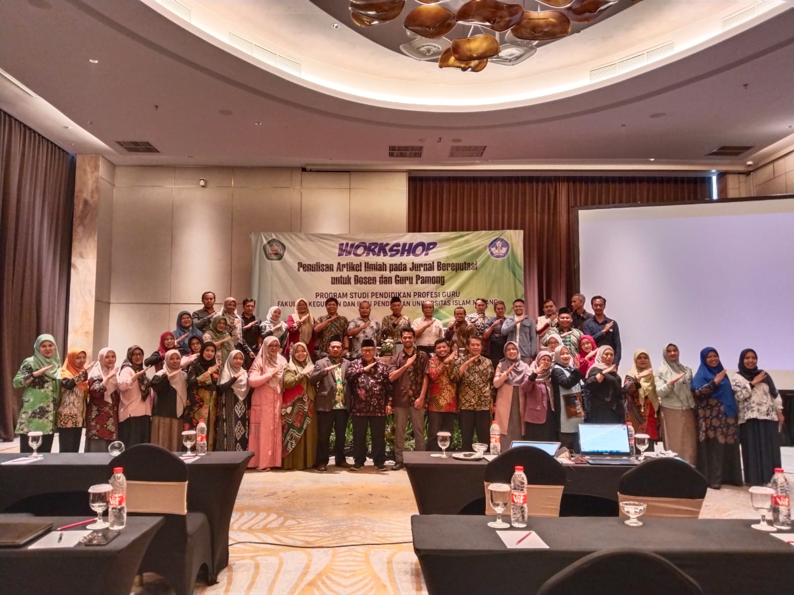 BERKUALITAS: Program pendidikan profesi guru Universitas Islam Malang (UNISMA) adakan workshop penulisan artikel ilmiah pada jurnal bereputasi pada Sabtu (23/11) di Hotel Atria, Malang.