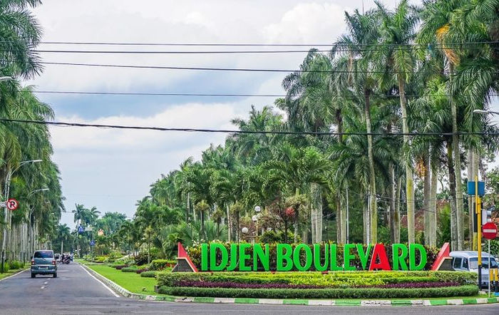 Foto Idjen Boulevard Malang (sumber: pinterest)
