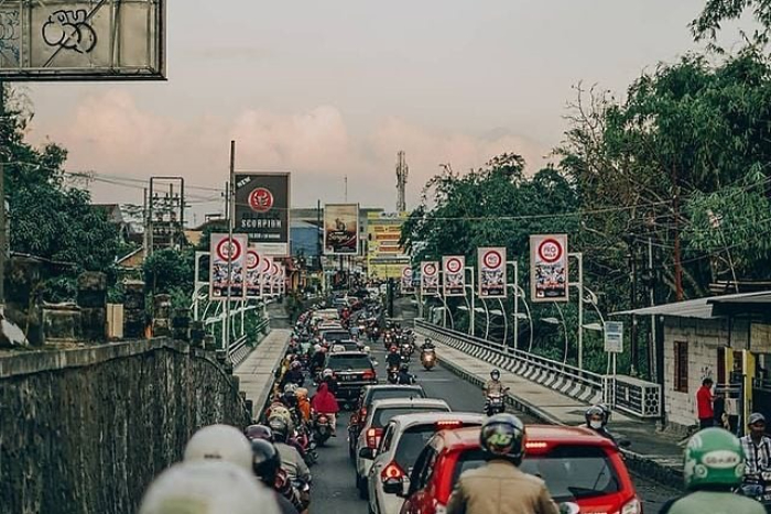 Foto Jembatan Penghubung ke Sawojajar (instagram @amazingmalang)