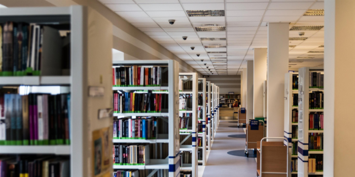 rekomendasi perpustakaan di malang yang terbuka untuk umum