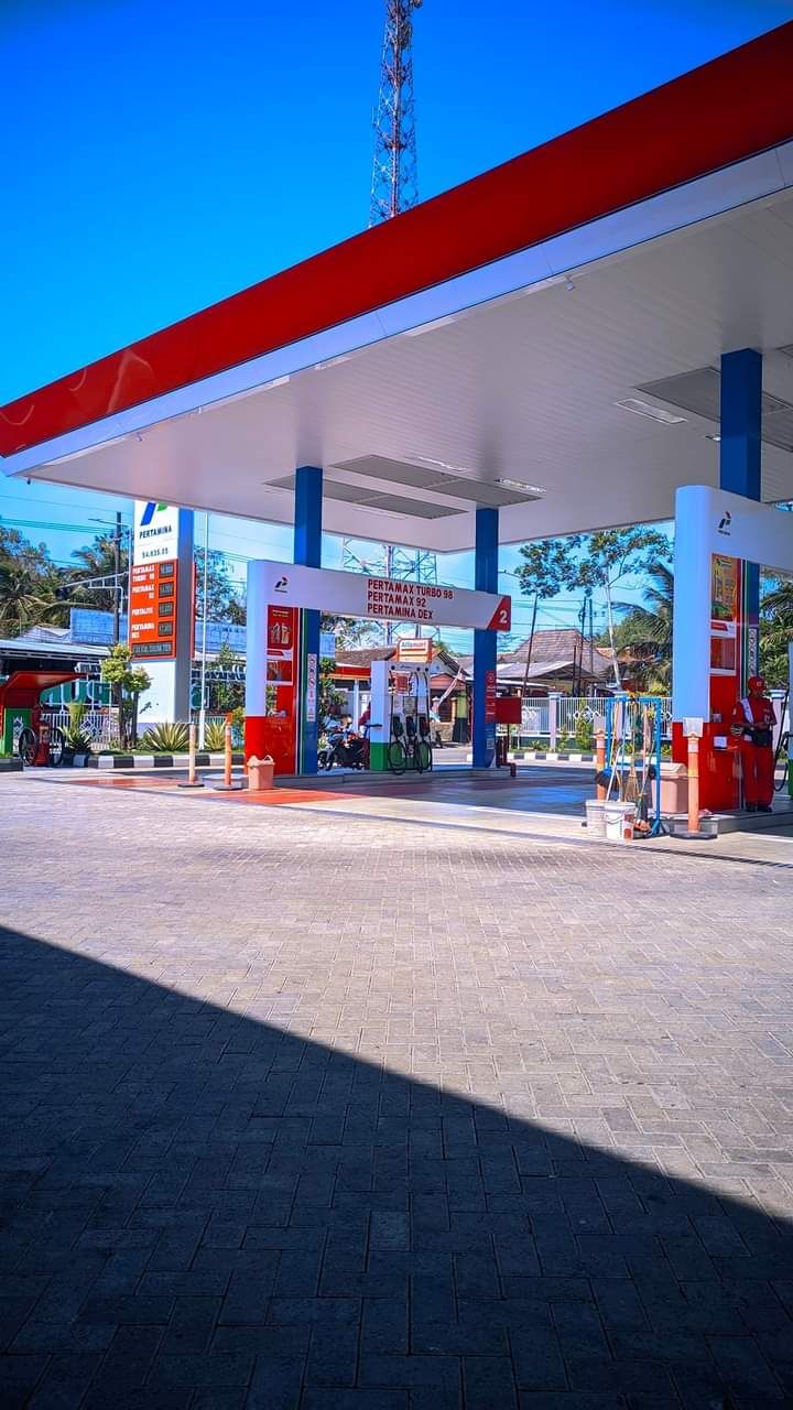 PEMBUKTIAN: PT Pertamina Persero buktikan bahwa salah satu bahan bakar yang mereka jual yaitu pertamax 92 tidak merusak kendaraan. Mereka buktikan melalui Uji Lemigas & LAPI ITB pada Minggu (1/12).