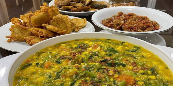 Bubur Manado (Foto: Pinterest/Menuseharihari).