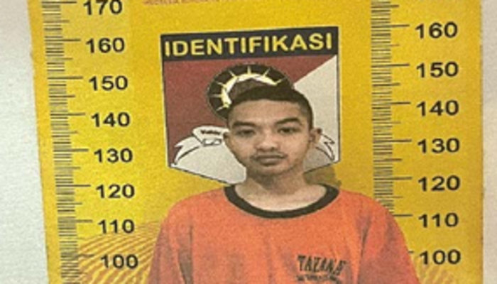 JADI PESAKITAN: Salah satu halaman berkas perkara yang menunjukkan foto Mokh. Alfi Afatihil dan identitasnya.