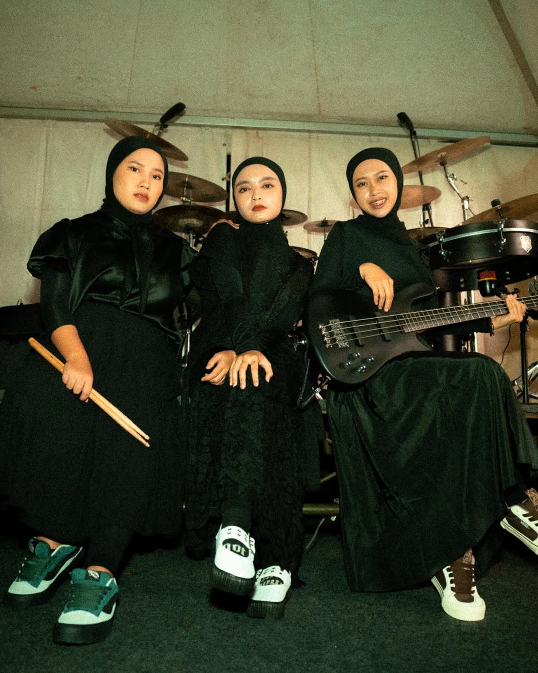 Metal band asal Indonesia, Voice of Baceprot. (Akun Instagram voiceofbaceprot)