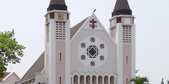 Gereja Katedral Santa Perawan Maria dari Gunung Karmel.