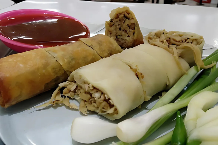 Lumpia MM, salah satu lumpia kesayangan warga Kota Malang (Google Maps Sylvia Natalia).