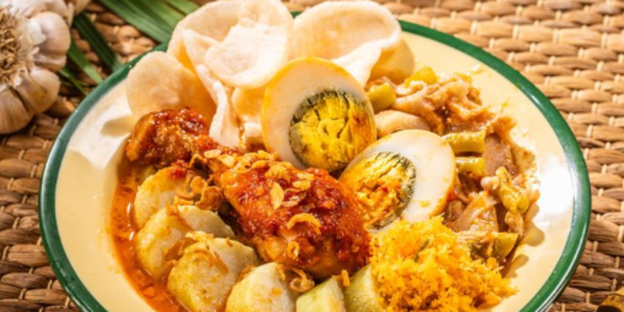 Lontong Sayur (Foto: Pinterest).