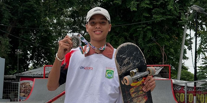 BERKEMBANG: Skateboarder Kabupaten Malang Zada Zaidan Zahid mendapat medali perak di Forda Jawa Timur 2024, pekan lalu.