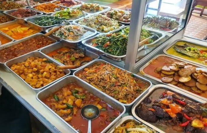Beragam lauk warteg