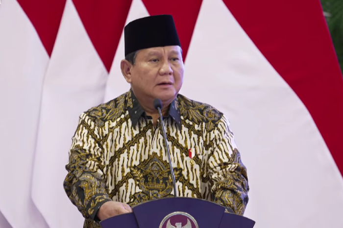 Presiden RI, Prabowo Subianto saat menyampaikan pidato dalam acara penyerahan TKD dan DIPA 2025 (Youtube Sekretariat Presiden).