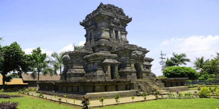 Candi Singosari Kabupaten Malang (Foto: Pinterest/Zach Voaden)