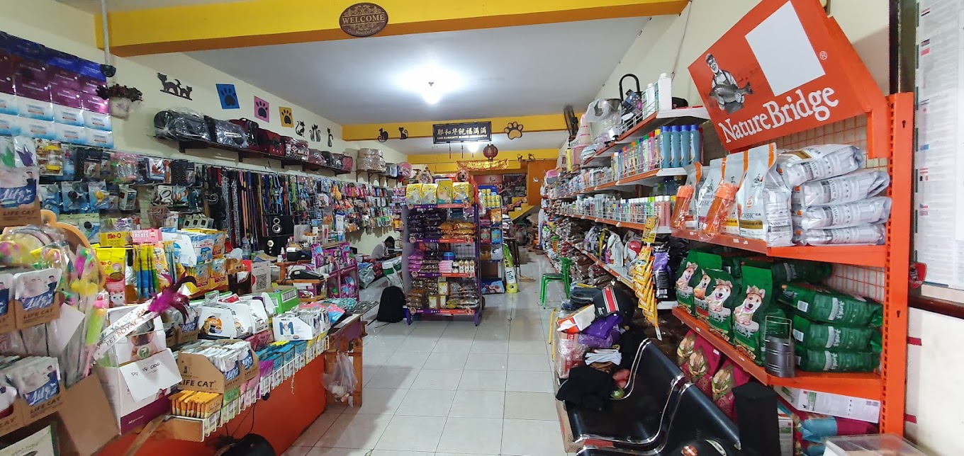 Goldy Pet Shop & Pet Care Grooming. (Google Maps LOVE DUCATI)