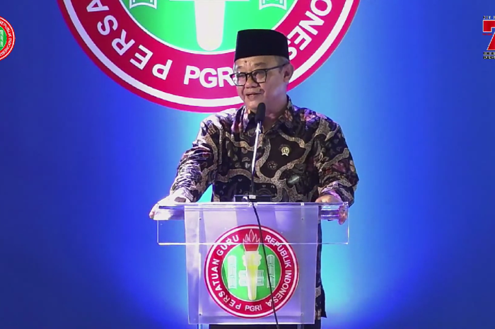 Mendikdasmen dalam acara HUT PGRI ke-79 (Youtube Pengurus Besar PGRI Official).