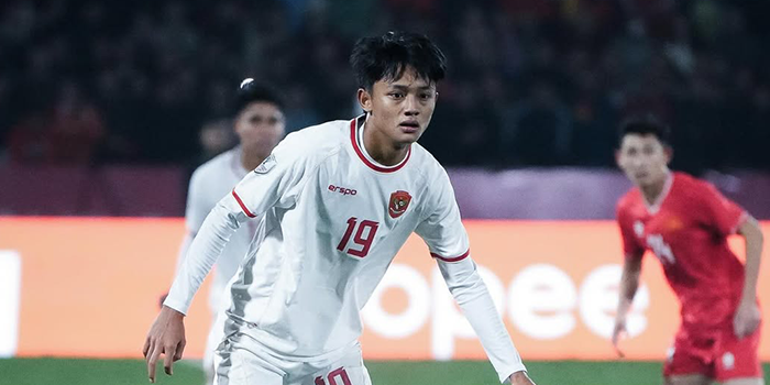 Pemain Arema FC, Achmad Maulana Syarif, membela Timnas Indonesia di Piala AFF 2024