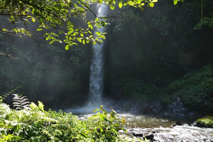 Perlu fisik dan tekad kuat untuk menyaksikan langsung keindahan Coban Cinde (Google Maps Kholis Trianto).