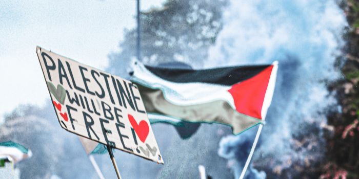 israel kembali mengebom Gaza Utara (source: canva image stock)