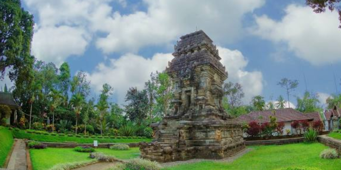 pesona candi kidal (source: google maps image)