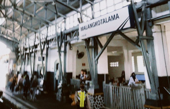 Foto Stasiun Malang Kota Lama (sumber: pinterest)