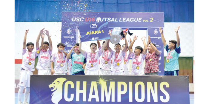 PRKUAT PEMBINAAN: Massanda juara USC Futsal League U-16 Volume 2 seusai menang dramatis di partai final, Jumat lalu (27/12).