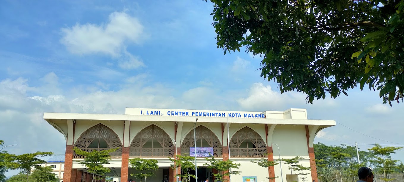 ISLAMIC CENTER KOTA MALANG. (google Maps Xenn La)