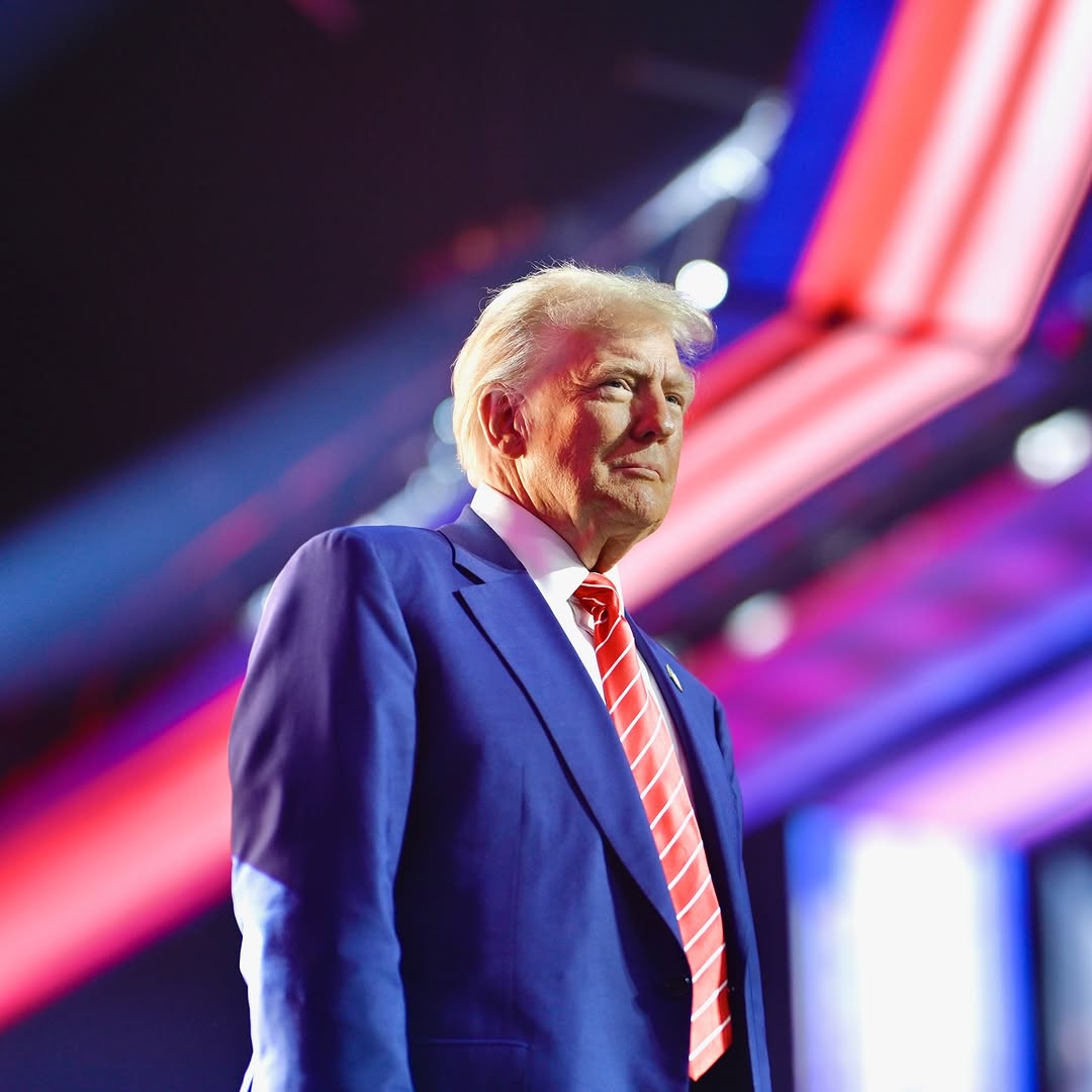Donald Trump beroarasi di depan  pendukungnya. (realdonaldtrump)