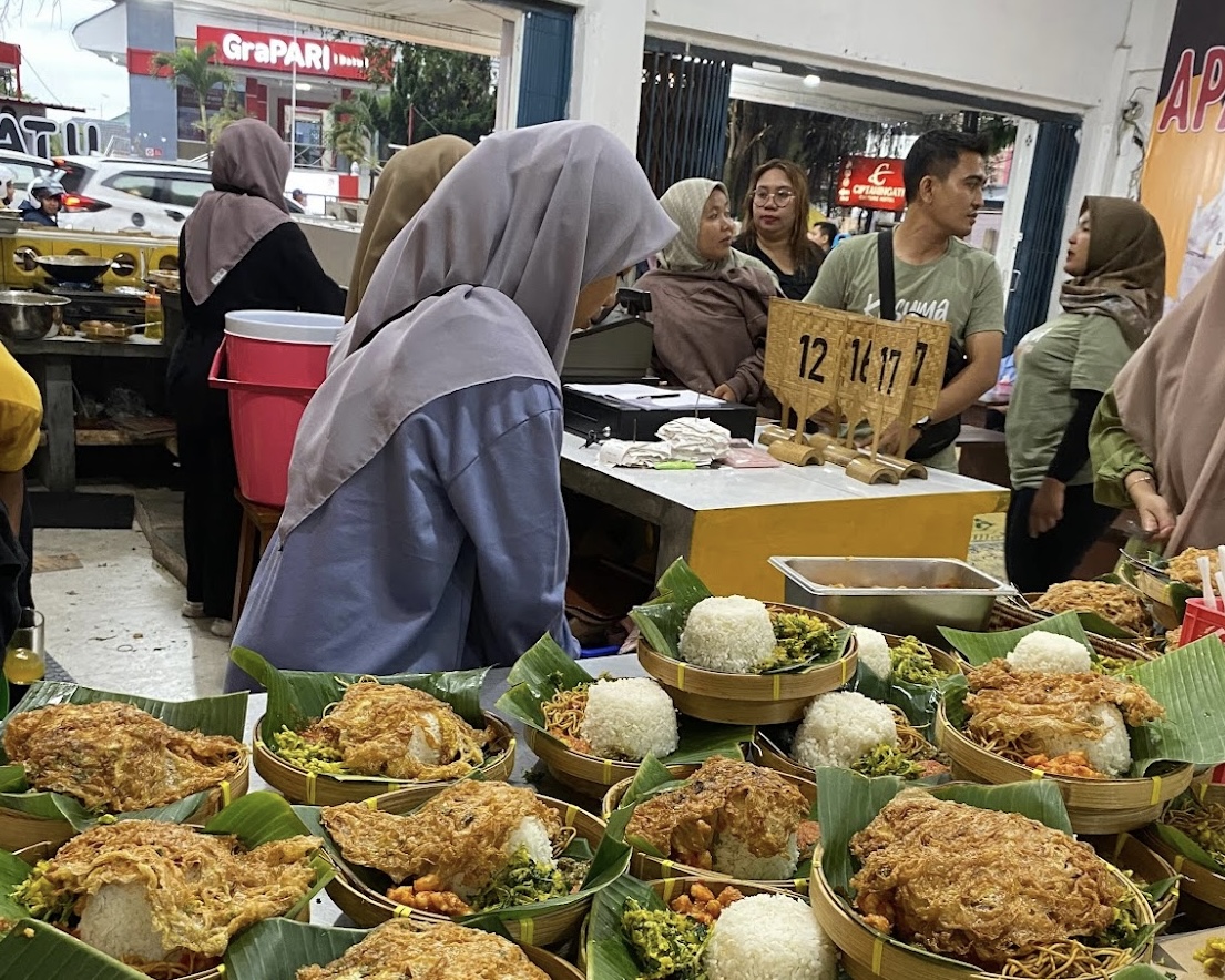 Nasi dadar sakdermo ramai pengunjung (nasidadarsakdermo)
