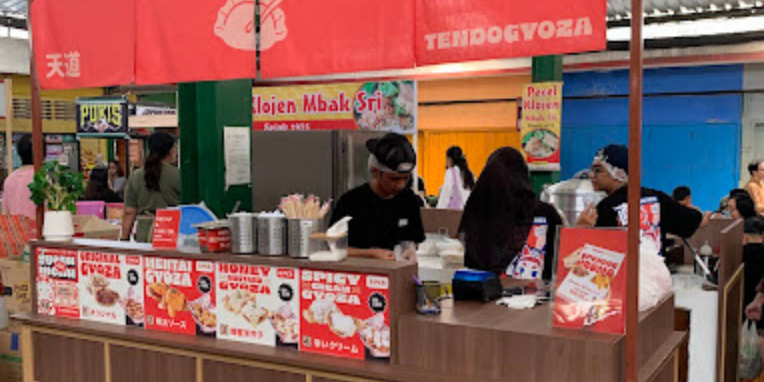 Tendo Gyoza buka jam 7 pagi, jam 9 pagi ludes. (Tendo Gyoza)