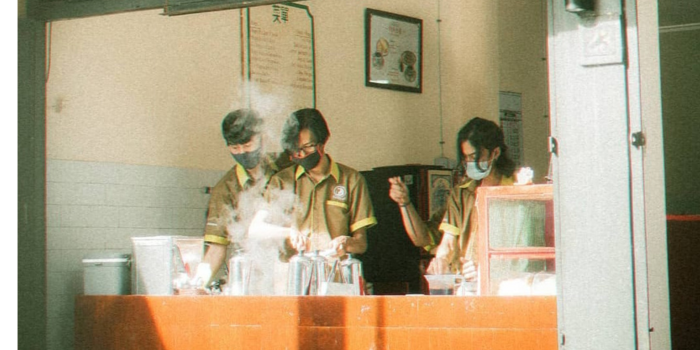 Suasana jadul yang nyaman pas untuk bernostalgia (Instagram:tokokopikongca)