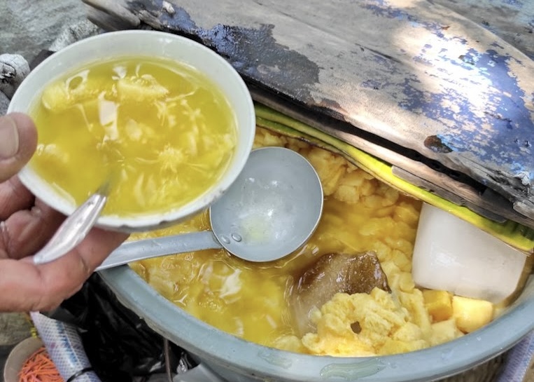 es tape ini menawarkan cita rasa autentik (M. Nidhal).