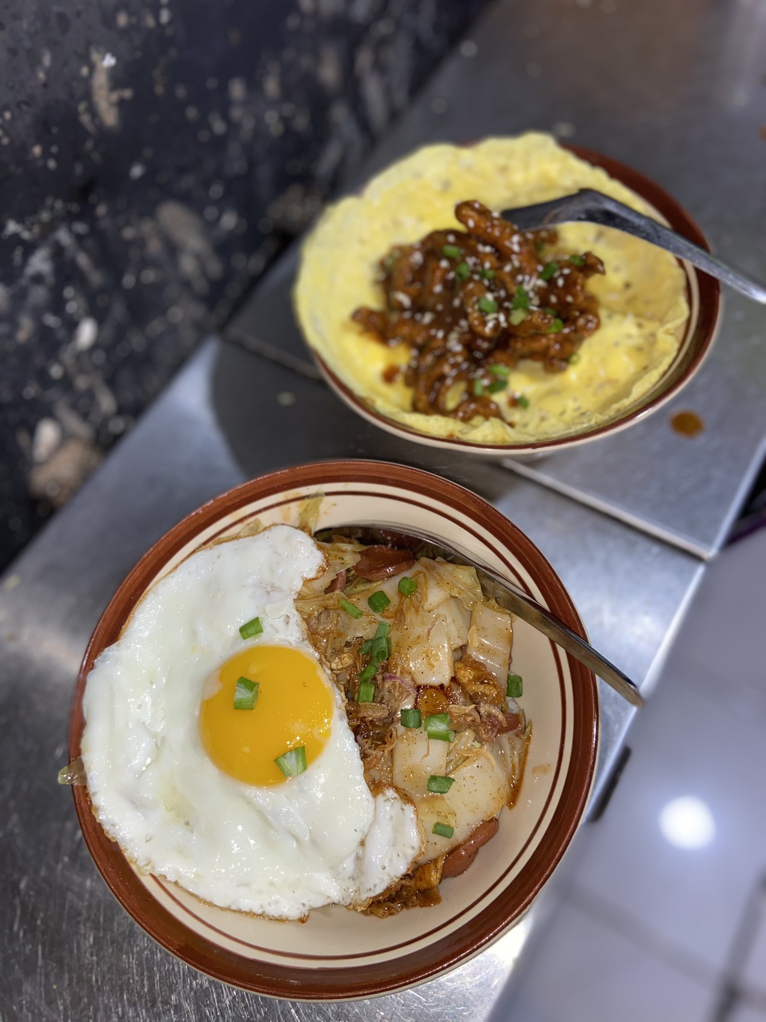 Tak hanya Nomesus ada juga nasi gila dengan harga yang terjangkau (Diyas Nadiya)