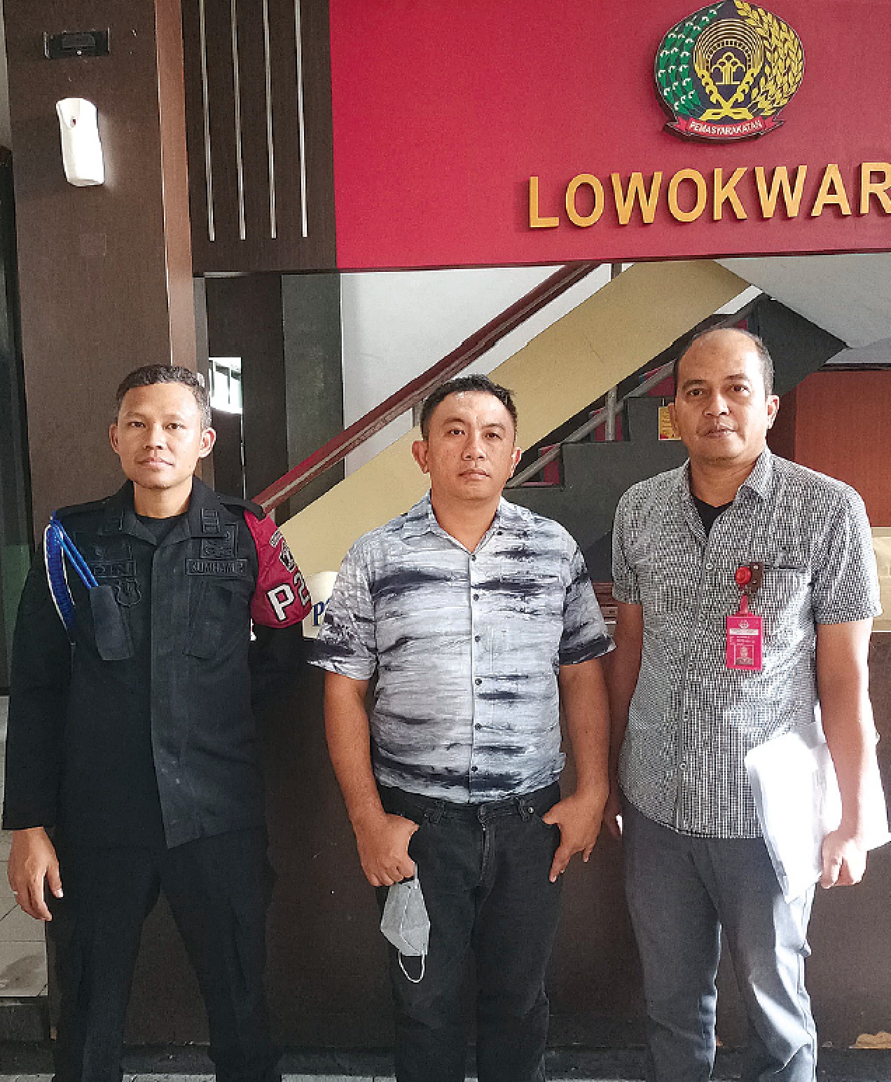 KASUS PAJAK: Dody Kristanto, (tengah) sebelum masuk sel di Lembaga Pemasyarakatan (Lapas) Lowokwaru, Kota Malang. (KEJARI KABUPATEN MALAG FOR RADAR KANJURUHAN)