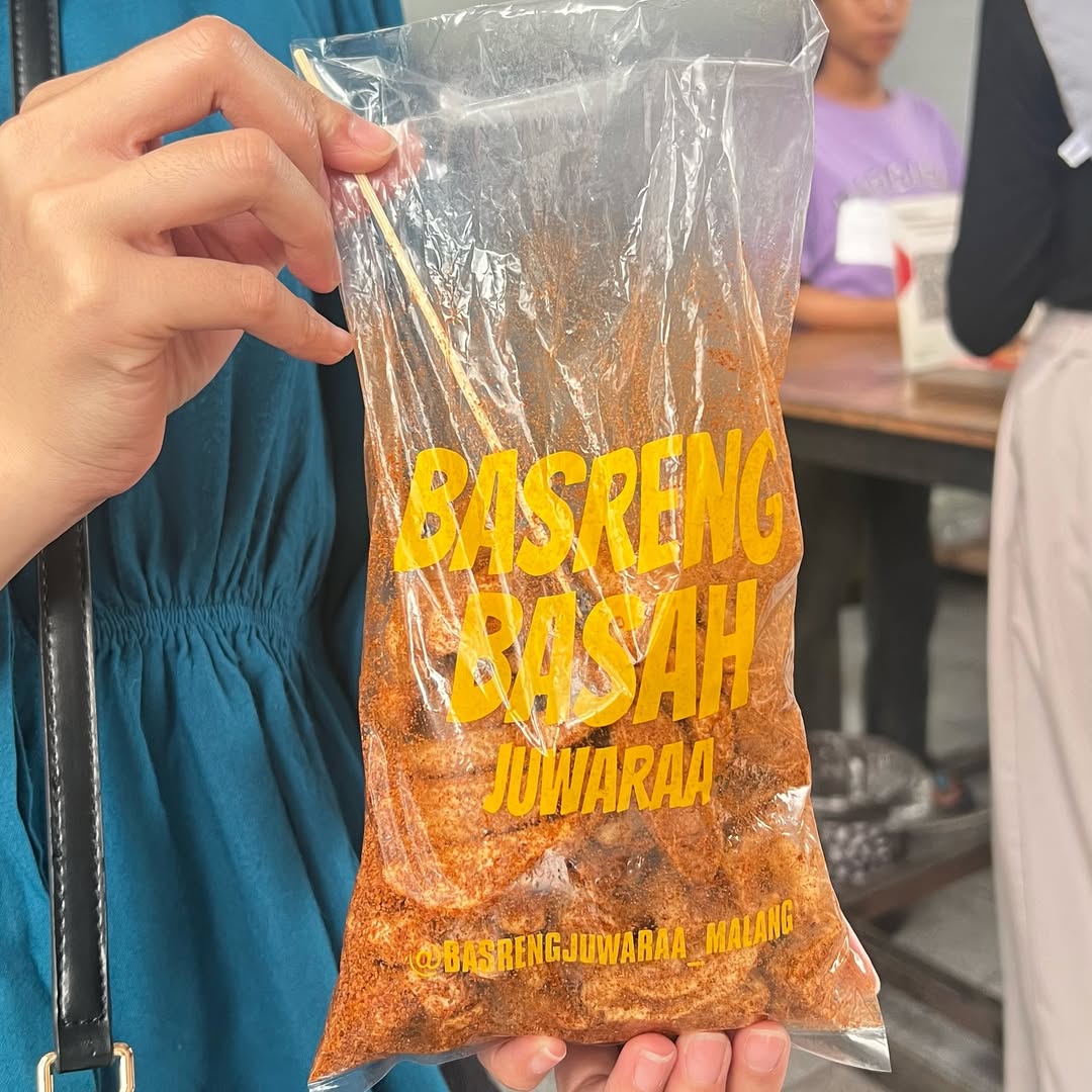 Basreng Juwaraa, basreng dengan bubuk yang beragam (basrengjuwaraa.malang).