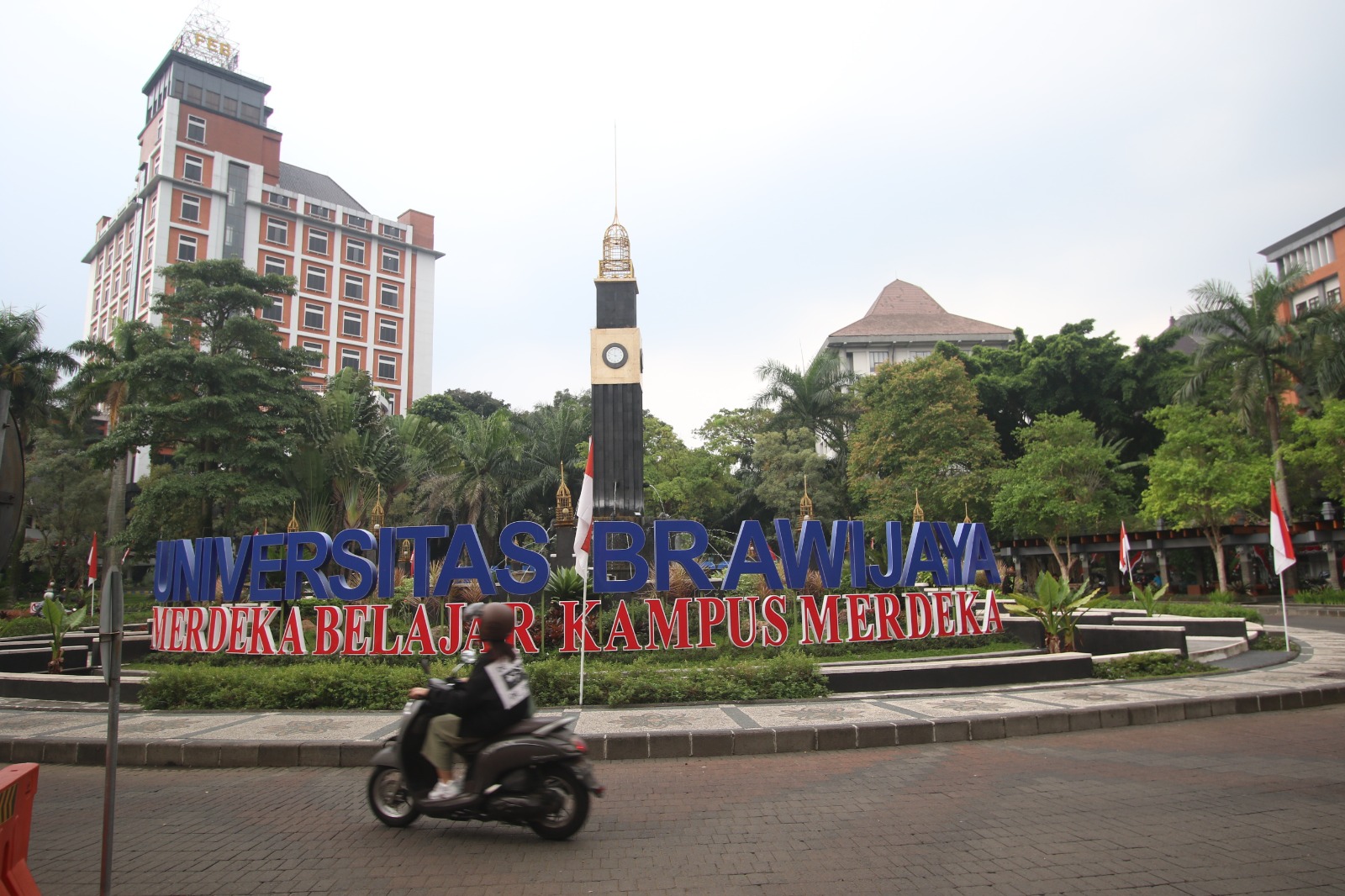 SAMA SEPERTI TAHUN LALU: Universitas Brawijaya memastikan bakal tetap memberi kuota 20 persen kepada mahasiswa baru dari jalur SNBP. (SATRIA CAHYONO / RADAR MALANG)
