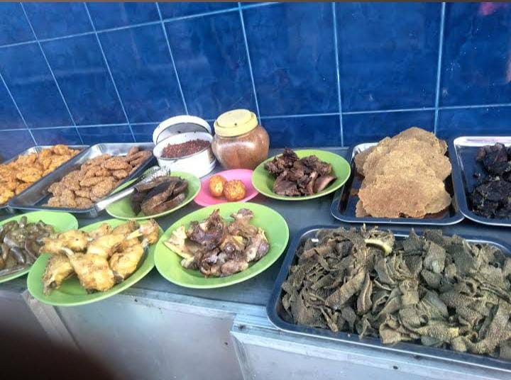 Menu-menu Nasi Bhuk Sukun Khas Madura Bu Sari (Nasi bhuk madura sukun)