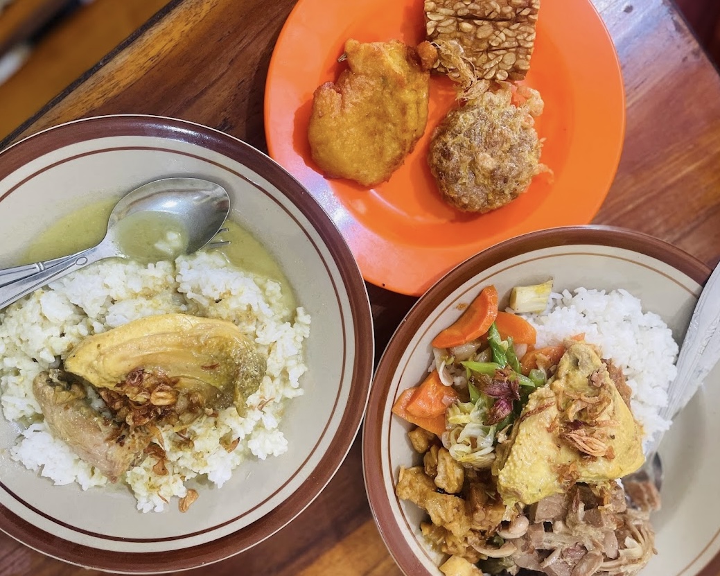 Pilihan menu lain di Warung Mak Ten (Kulineryuk_).