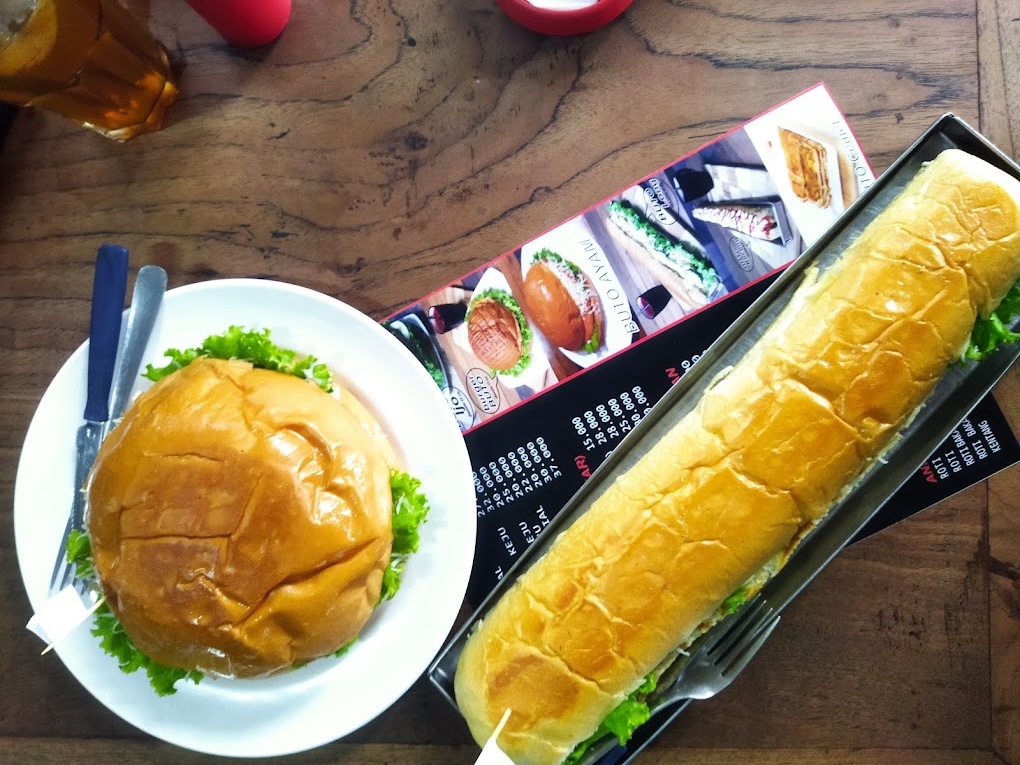 Terdapat pilihan lain di Burger Buto (JJ).