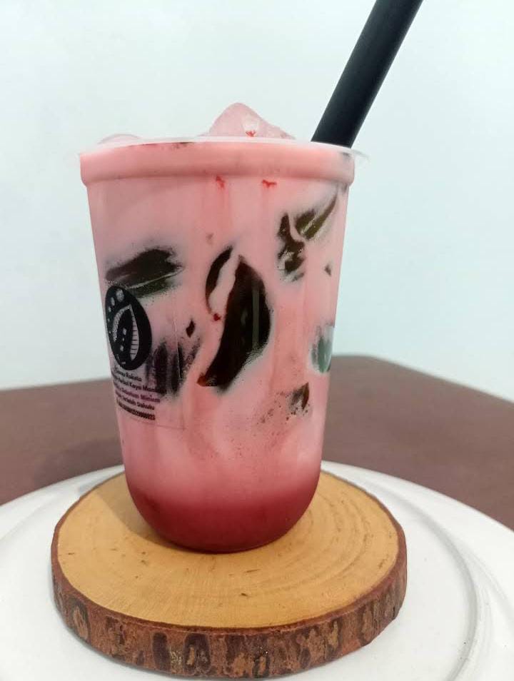 Salah satu varian Es Cincau Roketo (Cincau Roketo&nbsp;Randuagung)