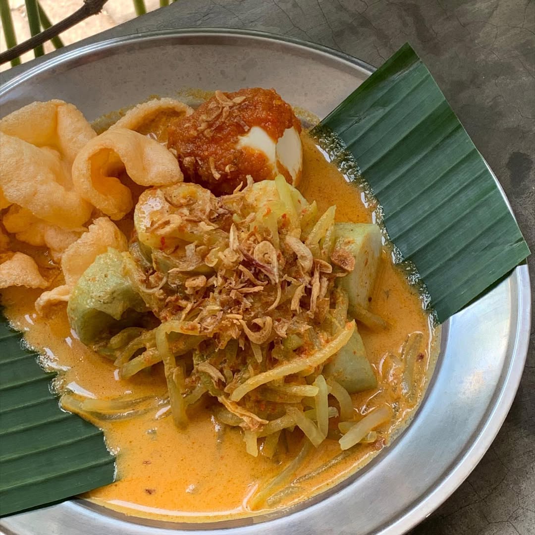 Salah satu menu Lontong Sayur di Kedai Prata Pak long (kedaipratapaklong).